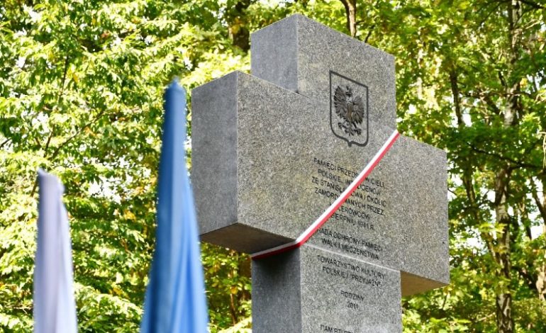 Ukraina: Uroczyste obchody 80. rocznicy zagłady przedstawicieli polskiej inteligencji w Czarnym Lesie