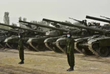 W Tadżykistanie odbyła się parada wojskowa na granicy z Afganistanem