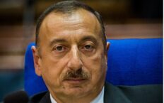 Azerbejdżan oskarża Armenię o zbombardowanie azerskiego miasta i twierdzi, że zdobył kolejne miejscowości w Górskim Karabachu Azerbejdżan oskarża Armenię o zbombardowanie azerskiego miasta i twierdzi, że zdobył kolejne miejscowości w Górskim Karabachu