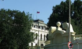 Zmiana adresu rosyjskiej ambasady w Pradze. Rosjanie nie chcą urzędować przy Placu Niemcowa?