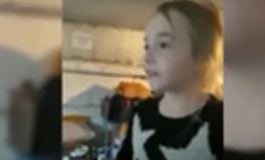 Dziewczynka, która w schronie w Kijowie śpiewała piosenkę z "Krainy Lodu" ewakuowana do Polski. Rosjanie chcieli ją zabić (WIDEO)