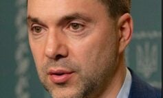 Po odejściu z kancelarii prezydenta Ukrainy Arestowycz będzie robił mniej więcej to samo, co do tej pory