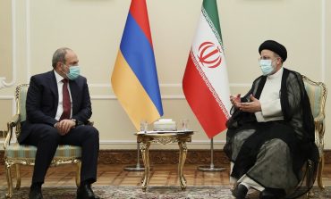 Premier Armenii spotkał się z prezydentem Iranu