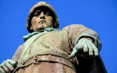 Jewhen Mahda: Moskwa uderza dezinformacją historyczną i w Polskę, i w Ukrainę (KOMENTARZ)