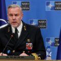 Przewodniczący Komitetu Wojskowego NATO admirał Rob Bauer