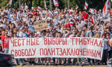 Rosyjska opozycyjna "Nowaja Gazieta": Od dziś będziemy określać Aleksandra Łukaszenkę jako samozwańczego prezydenta Białorusi