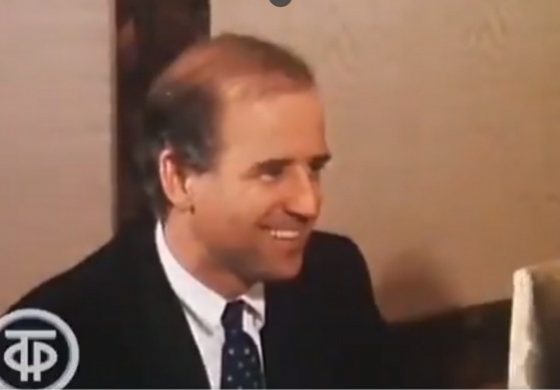 Joe Biden na Kremlu w 1988 roku (WIDEO)