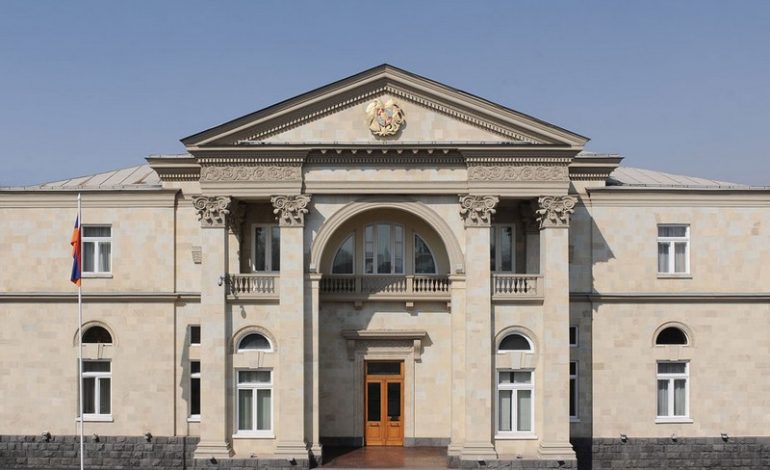 Prezydent i premier Armenii rozmawiali o kryzysie politycznym w kraju