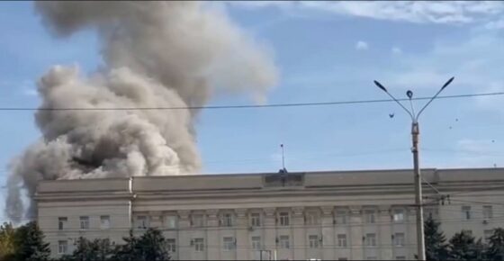 Ukraińcy trafili w siedzibę władz okupacyjnych w Chersoniu