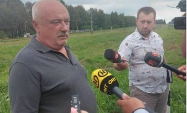 "Zwykły mieszkaniec" Białorusi powiedział w telewizji, że znalazł ciało imigranta zabitego przez Litwinów. Okazało się, że "świadek" to emerytowany podpułkownik