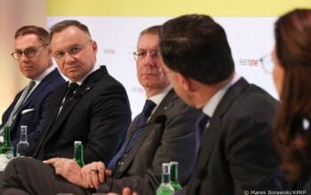 Prezydent: To Putin ma błagać o pokój