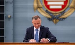 Prezydent Polski podpisał ratyfikację przyjęcia Finlandii i Szwecji do NATO na okręcie ORP „Gen. T. Kościuszko" (WIDEO)