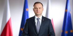 “Dobro zwycięży! Dobro musi zwyciężyć!”. Przemówienie prezydenta Polski i sekretarza generalnego NATO przed Zgromadzeniem Narodowym (WIDEO)