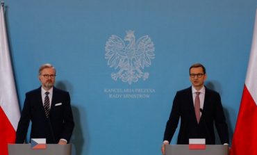 Premier Czech w Polsce. Główne tematy - pomoc Ukrainie i współpraca w obliczu rosyjskiego szantażu gazowego