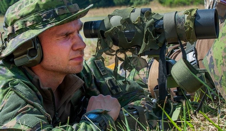 Rosja ostrzega przed przyjęciem Szwecji i Finlandii do NATO. Grozi “poważnymi konsekwencjami” i “adekwatną odpowiedzią”