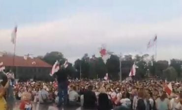 20 tys. ludzi na głównym placu Mińska. Protesty nie ustają też w innych miastach (WIDEO) Białorusi