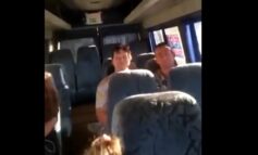 Gruzińskie kobiety wyrzuciły z autobusu moskali, bo powiedzieli: Chwała Rosji! "Putin ch... i wy też jesteście ch...!"