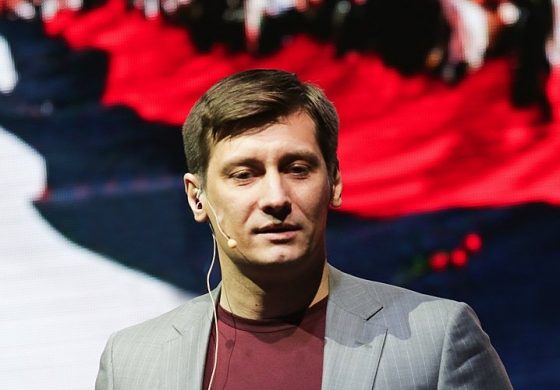 Jeden z ostatnich pozostałych na wolności liderów rosyjskiej opozycji uciekł na Ukrainę!