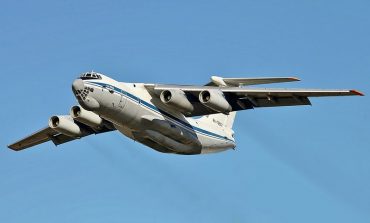 12 samolotów z rosyjskimi żołnierzami leci do Armenii