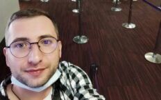 Białorusin, który ujawnił tortury w rosyjskich więzieniach, odważył się pokazać swoją twarz i poprosił o azyl we Francji (WIDEO) (AKTUALIZACJA)