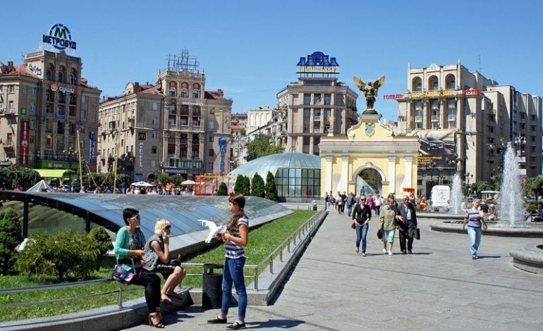 Sondaż: Mimo wojny, Ukraińcy są trochę bardziej zadowoleni z życia