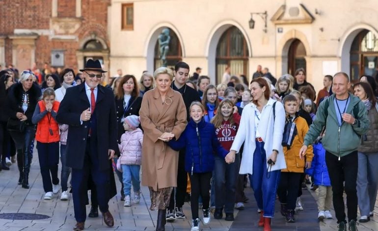 Dzieci z Ukrainy zwiedzały Kraków z polską pierwszą damą