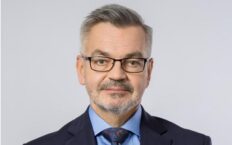 Ambasador Polski podczas wizyty Smoleńsku: Nie ma pomnika ofiar katastrofy, wrak nadal jest w Rosji, jest to dla nas niezrozumiałe