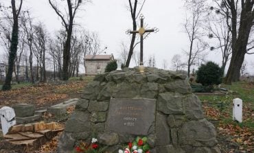 Teresa Zachara: Krótki przewodnik po cmentarzach Sokalszczyzny