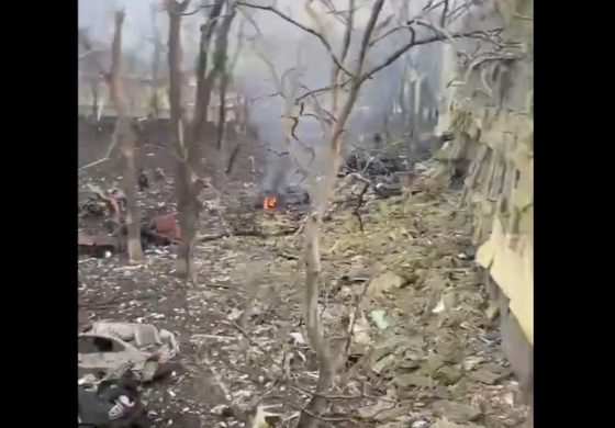 Kobieta w zaawansowanej ciąży ranna podczas bombardowania szpitala w Mariupolu zmarła po kilku dniach. Dziecko też