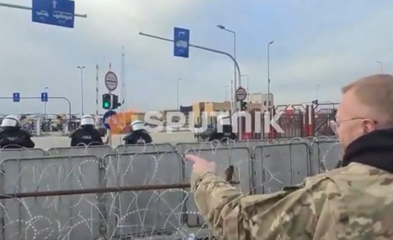 Rosyjski deputowany przyjechał na granicę białorusko-polską, by ostrzec Polaków przed gejami (WIDEO)