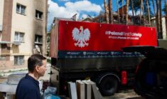 Polski rząd w Buczy, Irpieniu i Borodziance. Otwarcie miasteczek kontenerowych dla tych, którym Rosjanie zniszczyli domy (ZDJĘCIA)