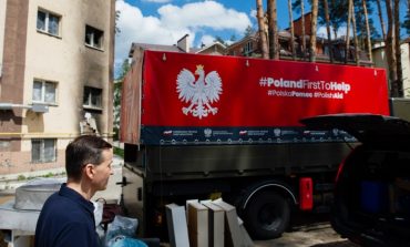 Polski rząd w Buczy, Irpieniu i Borodziance. Otwarcie miasteczek kontenerowych dla tych, którym Rosjanie zniszczyli domy (ZDJĘCIA)