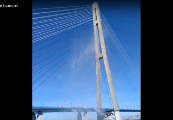 Klęska żywiołowa i załamanie infrastruktury na rosyjskim Dalekim Wschodzie. Bezdomny zamarzł przed cerkwią (WIDEO)