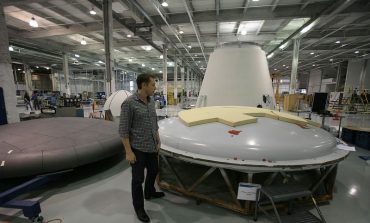 Szef rosyjskiej agencji kosmicznej: Elon Musk chce rozmieścić broń atomową w kosmosie