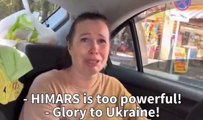 Najnowszy teledysk #NAFO #Fellas. Jest słynna płacząca Rosjanka i słynna łada! (WIDEO)