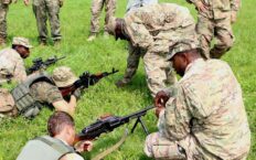 Zastępca sekretarza generalnego NATO: Sojusz musi być gotowy na długie wspieranie Ukrainy