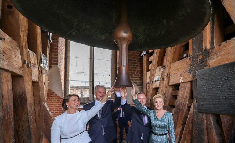 Prezydenci Polski i Litwy uczcili 500 lat Dzwonu Zygmunta