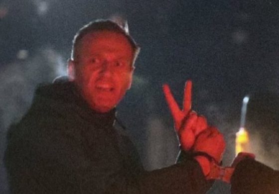 Nawalny wywieziony w nieznanym kierunku