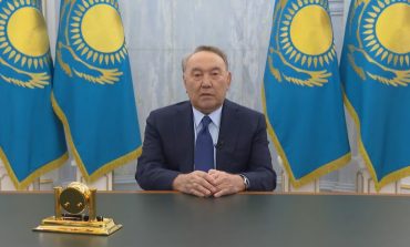 Ekspert wyjaśnia długie milczenie Nazarbajewa