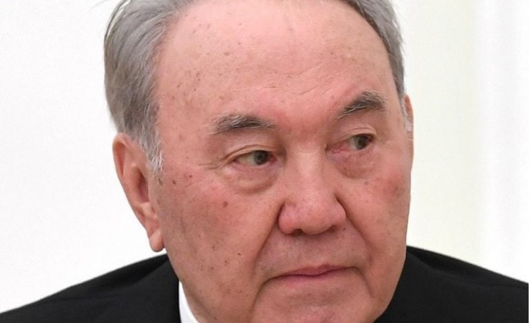 Nieoficjalnie: Nazarbajew opuścił Kazachstan wraz z rodziną