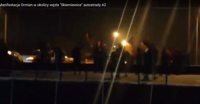 Ormianie zablokowali autostradę A2. Chcieli zwrócić uwagę Polaków na wojnę w Górskim Karabachu (WIDEO)