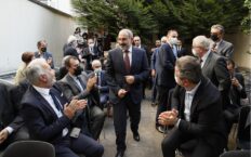 Premier Paszinian nazwał Armenię “rajem”