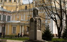 W Petersburgu pogrzeby nie dłuższe niż 10 minut W Petersburgu pogrzeby nie dłuższe niż 10 minut