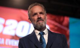 Popularny kanadyjski konserwatywny psycholog społeczny leczy się w Rosji z uzależnienia od leków uspokajających