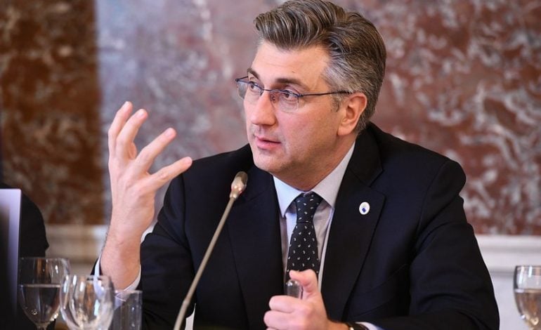 Premier Chorwacji o prezydencie Chorwacji: Mówi jak funkcjonariusz Rosji