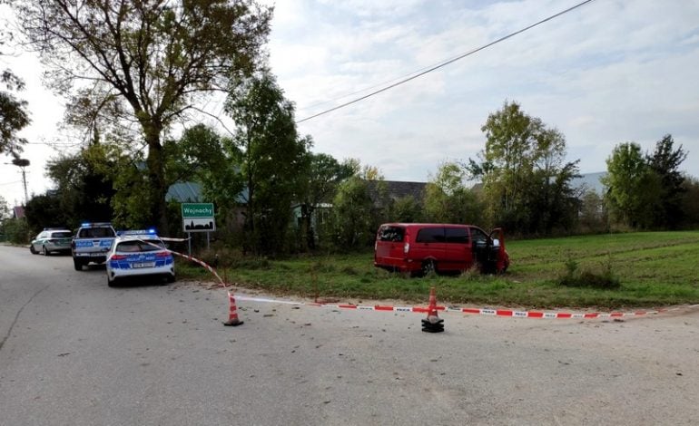 Podlasie: Obywatel Gruzji przewoził 13 nielegalnych imigrantów. Przy próbie zatrzymania potrącił policjanta