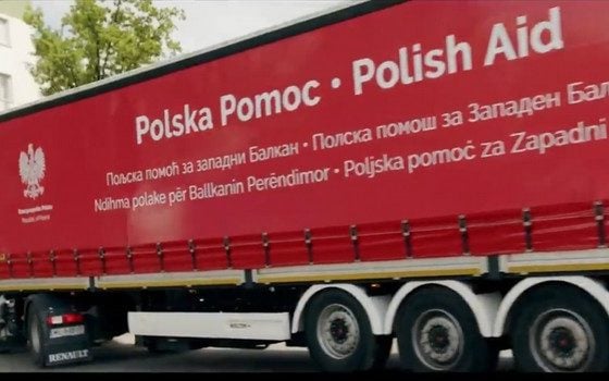 Polski konwój z pomocą medyczną wyruszył na Bałkany (WIDEO)