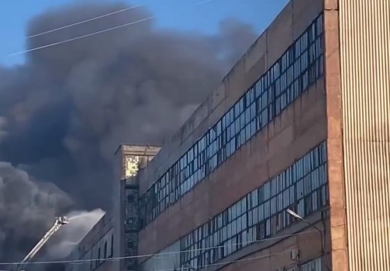Pożar w fabryce opon na Syberii. Produkowała dla wojska (WIDEO)