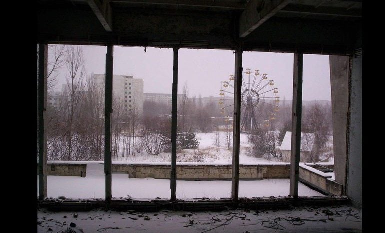 Ukraińscy żołnierze ćwiczą w opuszczonym mieście Prypeć koło Czarnobyla (ZDJĘCIA)