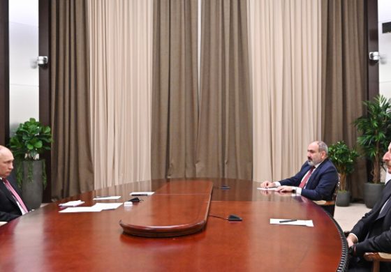 W Soczi rozpoczęło się spotkanie Putina z premierem Armenii i prezydentem Azerbejdżanu